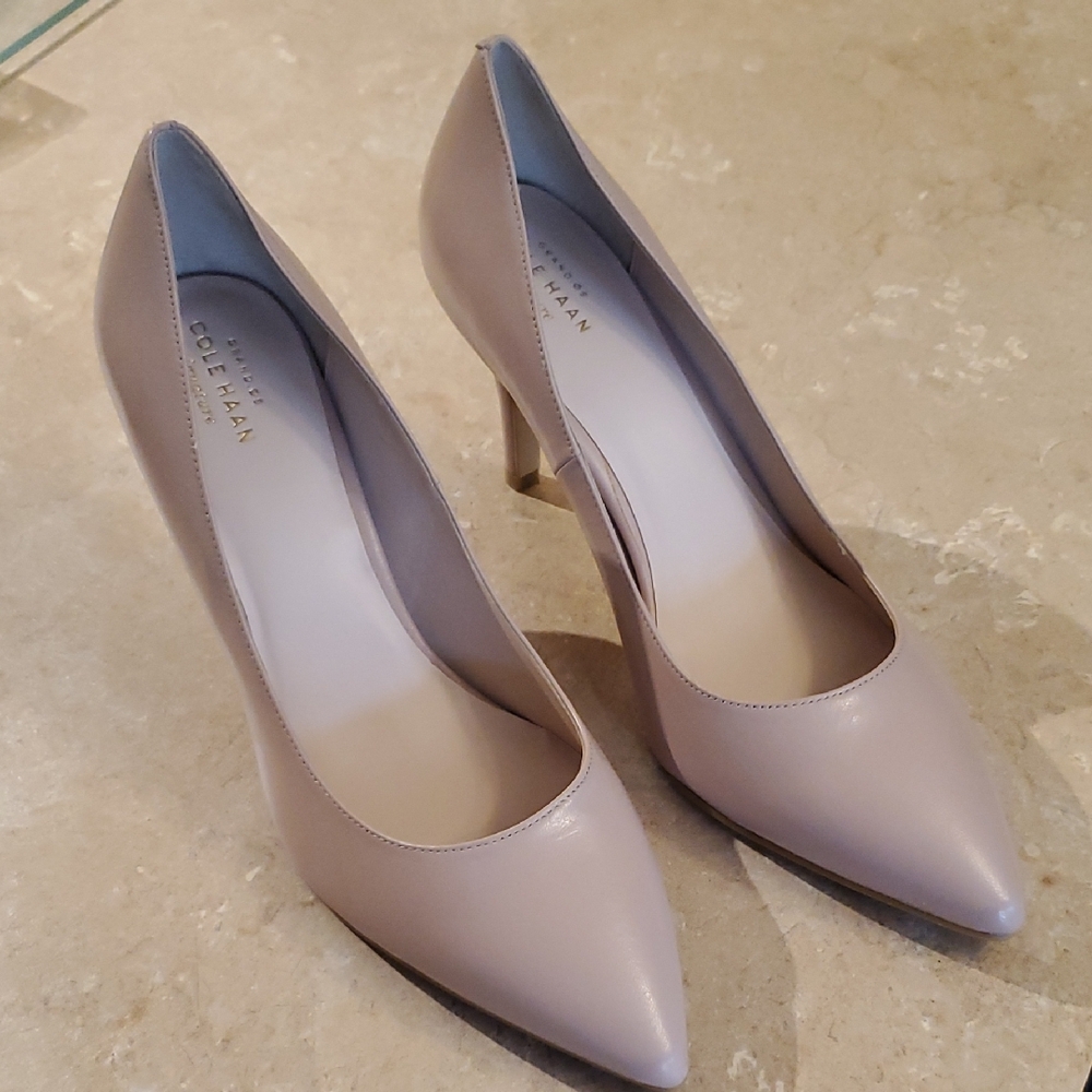 Cole Haan Cream Heels Classic Pumps